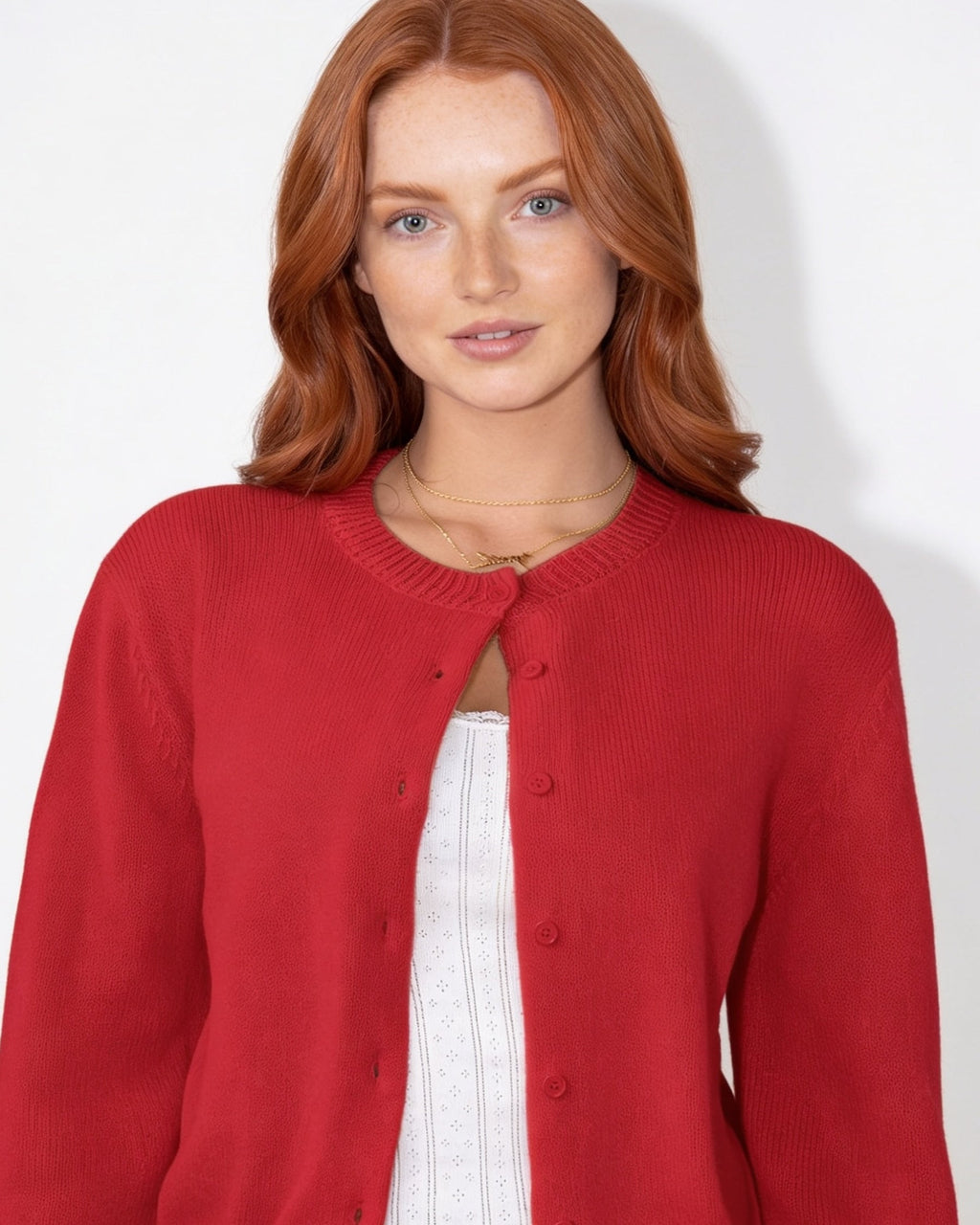 Women’s cropped button-front knit cardigan, round neck, red (close-up)