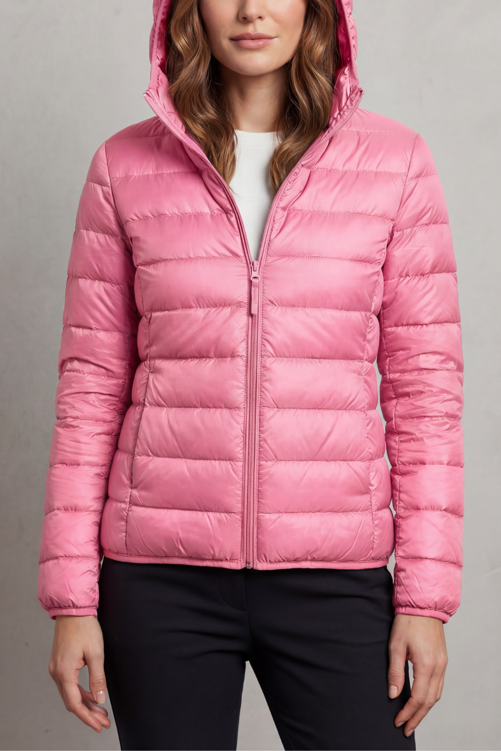 Women’s hooded puffer jacket in pink, full-zip with elastic cuffs