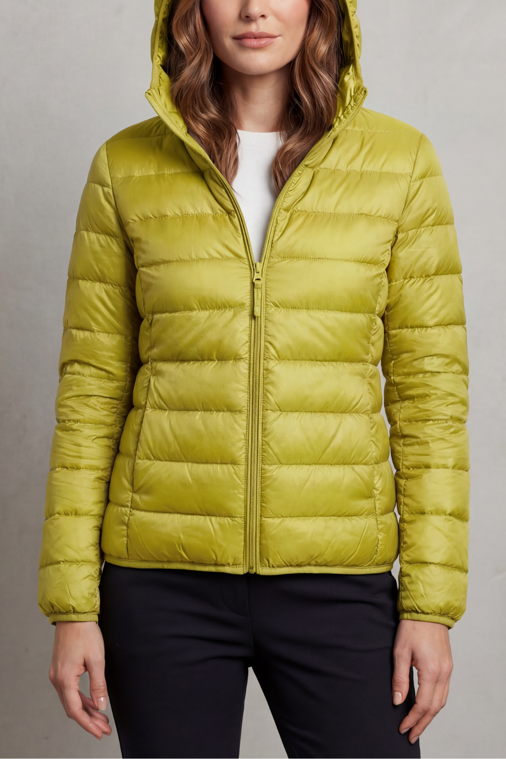 Women’s hooded puffer jacket in light green, full-zip with elastic cuffs