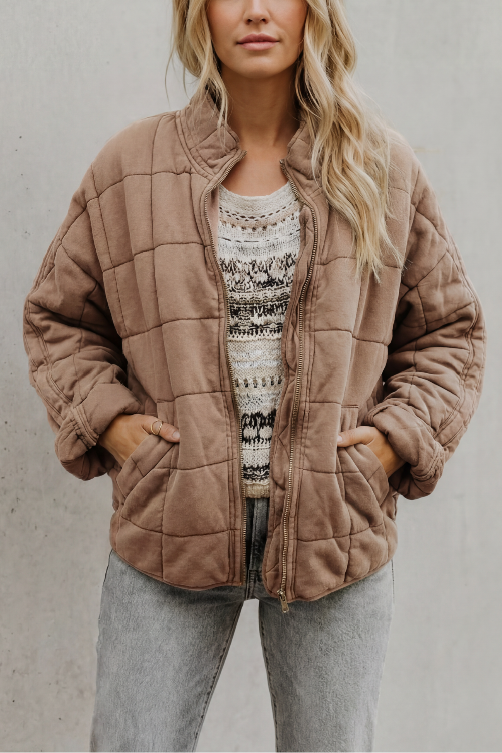 Quilted women’s zip-up jacket in taupe, stand collar, long sleeves, front pockets