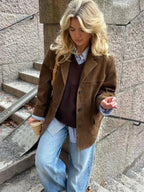 Women's brown suede-look button jacket with notch lapels and front flap pockets