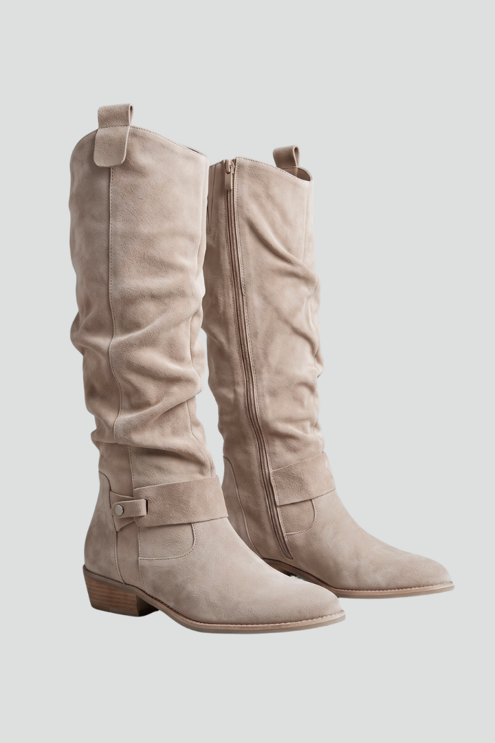 Women's orthopaedic knee-high boots in beige suede-like leather, side zipper, low heel.